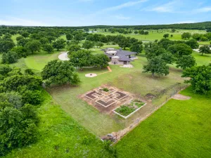 Nocona, TX 76255