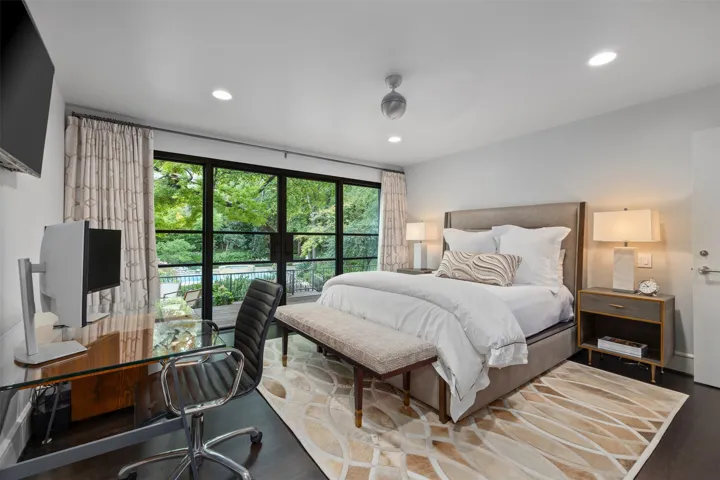 Westover Hills, TX 76107