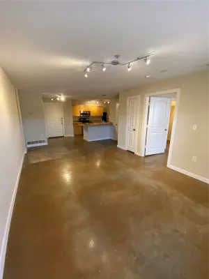 Dallas, TX 75206