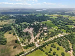Groesbeck, TX 76642