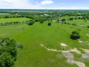 Mansfield, TX 76084