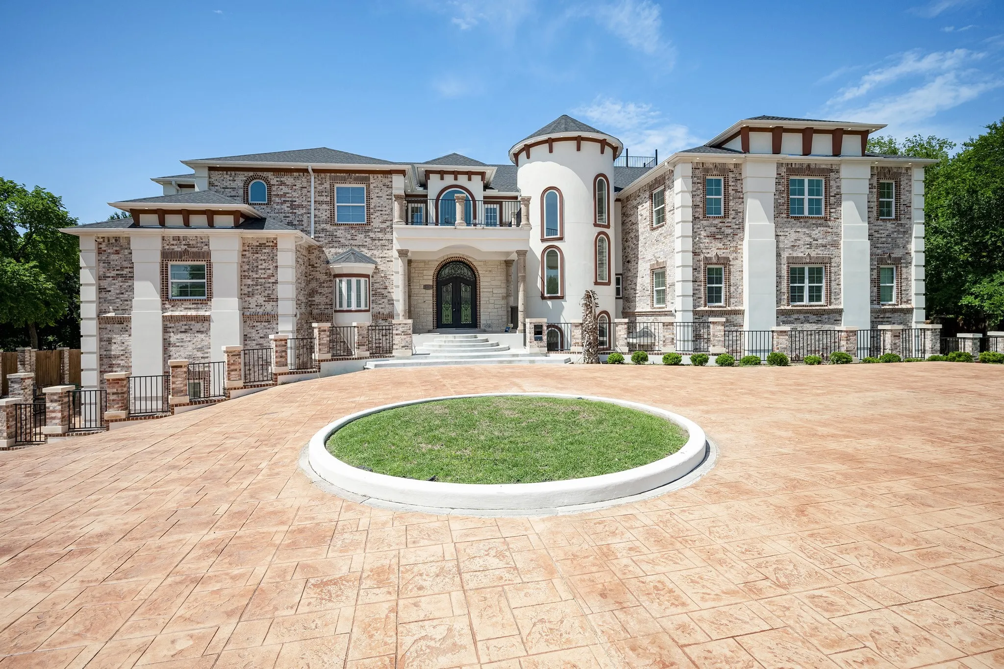 Cedar Hill, TX 75104