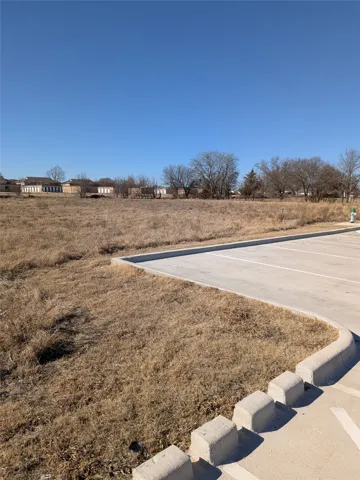 Bonham, TX 75418