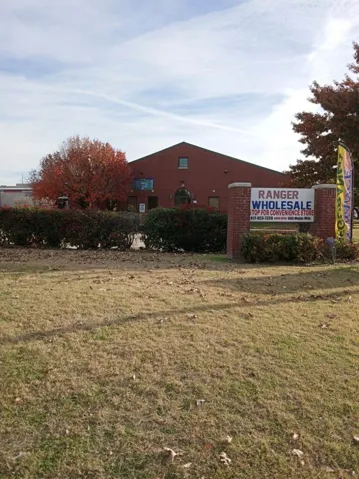 Arlington, TX 76011