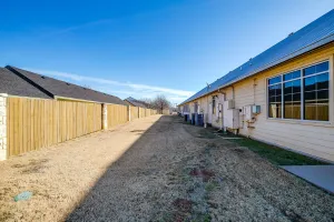 Granbury, TX 76048