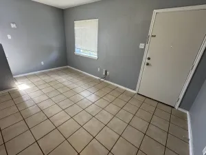 Dallas, TX 75211