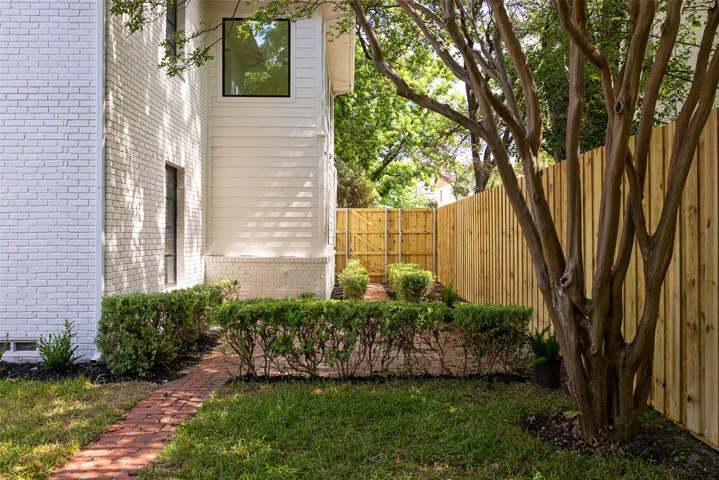 Highland Park, TX 75205