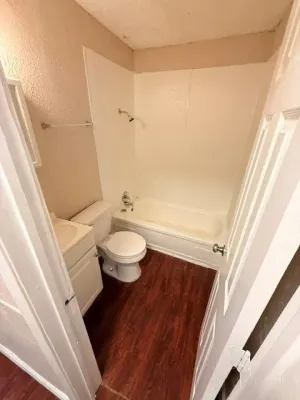 Fort Worth, TX 76104