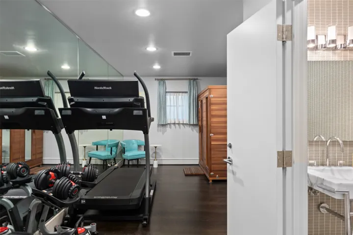 Westover Hills, TX 76107