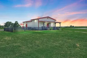 Whitesboro, TX 76273