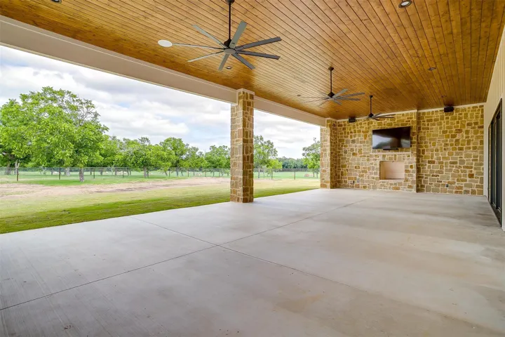 Bowie, TX 76230