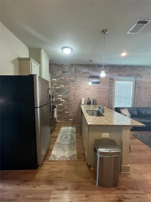 Fort Worth, TX 76104