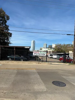 Dallas, TX 75215