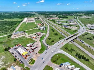 Terrell, TX 75160
