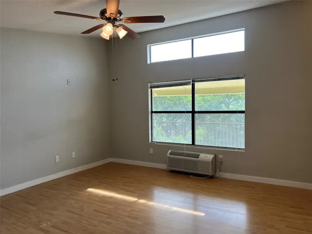 Denton, TX 76201