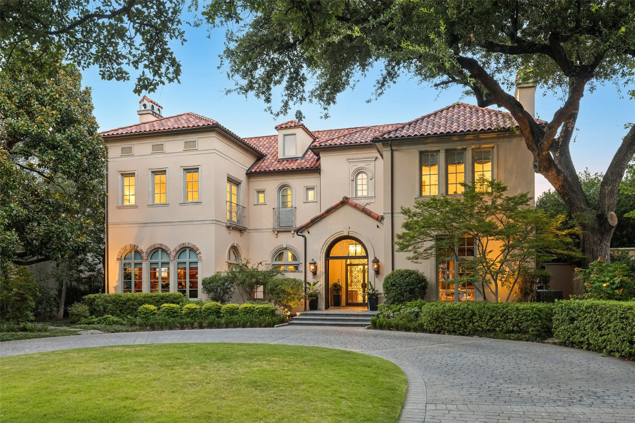 Highland Park, TX 75205