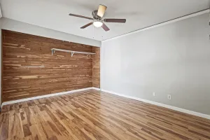 Fort Worth, TX 76112