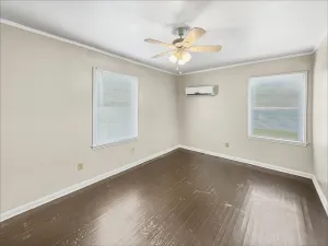River Oaks, TX 76114