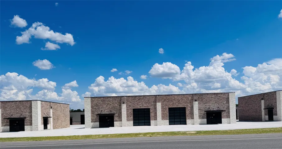 Azle, TX 76020
