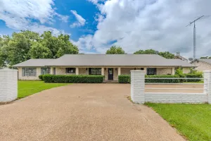 Lone Oak, TX 75453