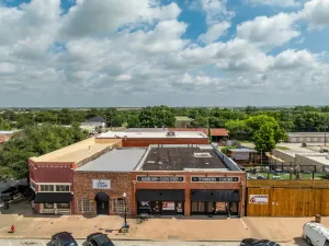 Hillsboro, TX 76645